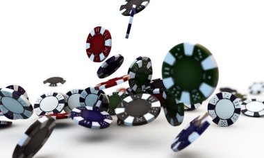 Live dealer hosting Ways of the Qilin game on apkhijau